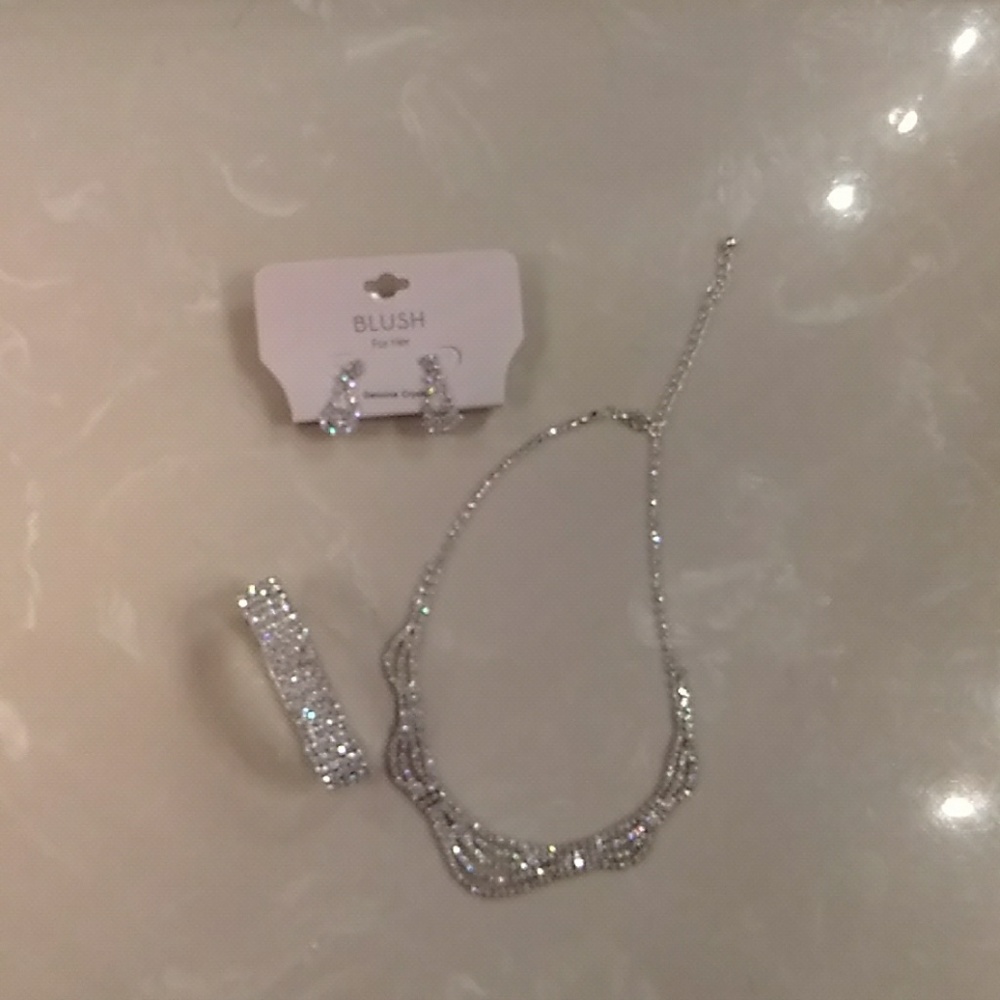Girls formal jewelry